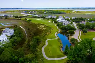 925 Fish Cp Rd, Charleston, SC 29492 - Photo 56