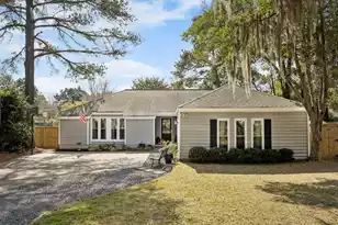 642 Williamson Dr, Mount Pleasant, SC 29464 - Photo 2