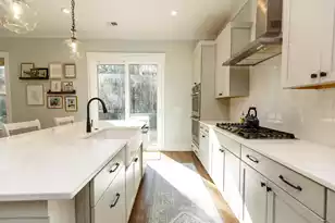 2449 Giles Ln, Mount Pleasant, SC 29466 - Photo 18