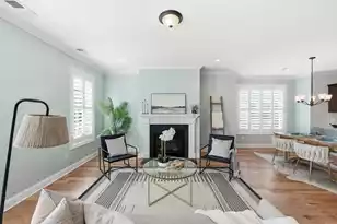 1621 Prince Edward St, Mount Pleasant, SC 29466 - Photo 6