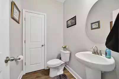 689 Butternut Road W, Summerville, SC 29483 - Photo 8