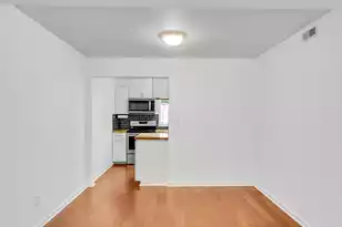 301 Lakeside Dr, Mount Pleasant, SC 29464 - Photo 12