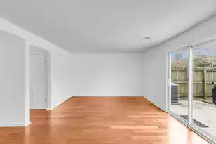 301 Lakeside Dr, Mount Pleasant, SC 29464 - Photo 14