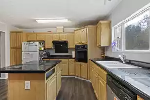 165 Infinity Dr, Dorchester, SC 29437 - Photo 8