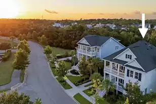 1636 Oak Leaf St, Charleston, SC 29492 - Photo 2