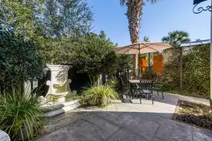 16 Logan St, Charleston, SC 29401 - Photo 6