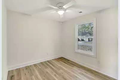 6961 Raymond Avenue, North Charleston, SC 29406 - Photo 18