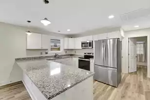 6961 Raymond Ave, North Charleston, SC 29406 - Photo 8