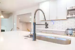 1005 Point Of Lgt Ln, Charleston, SC 29412 - Photo 12