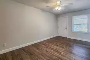 1107 Melvin Dr, Hanahan, SC 29410 - Photo 2