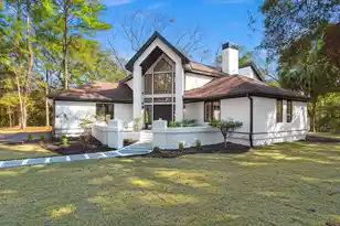 1747 Clark Hills Cir, Johns Island, SC 29455 - Photo 4