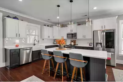 1911 Carolina Towne Court, Mount Pleasant, SC 29464 - Photo 10