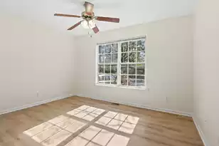 131 Boone Dr, Summerville, SC 29485 - Photo 8