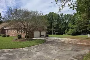 224 Country Club Blvd, Saint George, SC 29477 - Photo 4