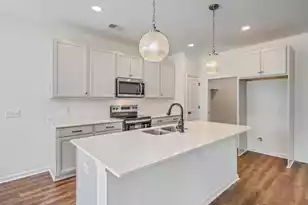 505 New Regenia Pl, Holly Hill, SC 29059 - Photo 6