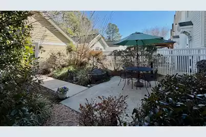 105 Hyacinth Street, Summerville, SC 29483 - Photo 4