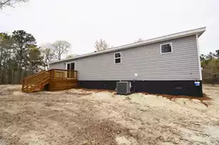 1069 Wild Rose Ct, Manning, SC 29102 - Photo 10