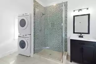 16 Moultrie St, Charleston, SC 29403 - Photo 38