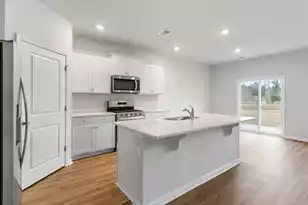 442 Tulip Poplar Dr, Moncks Corner, SC 29461 - Photo 4