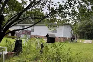 1137 Rugby Ave, Summerton, SC 29148 - Photo 2