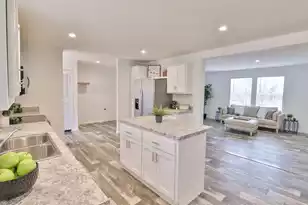 1020 Universal Cir, Saint Stephen, SC 29479 - Photo 10