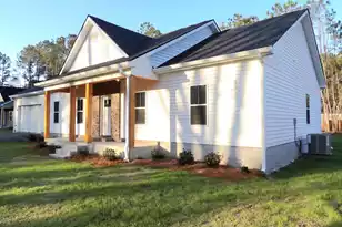 81 Clara Ct, Walterboro, SC 29488 - Photo 2