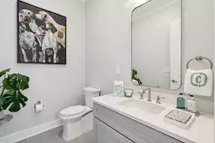 372 Broad St, Charleston, SC 29401 - Photo 14