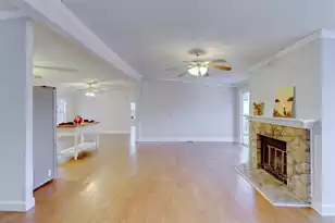 160 Grapevine Rd, Summerville, SC 29483 - Photo 8