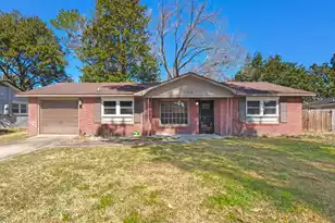 7708 Knollwood Dr, North Charleston, SC 29418 - Photo 1