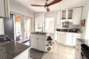 725 Sinlea Ave, Mount Pleasant, SC 29464 - Photo 10