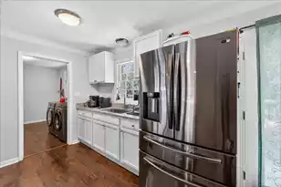 402 Tulip St, Summerville, SC 29483 - Photo 8