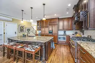2206 Folly Rd, Charleston, SC 29412 - Photo 14