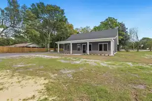 4055 Byrnes Dr, Saint Stephen, SC 29479 - Photo 2