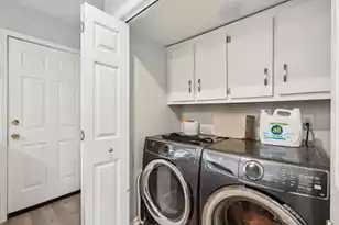 24 Bee Street #J & K, Charleston, SC 29403 - Photo 16