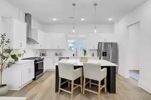 680 Blueway Ave, Summerville, SC 29486 - Photo 14