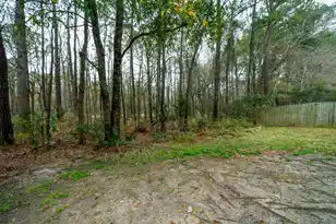 2204 Kings Gate Ln, Mount Pleasant, SC 29466 - Photo 32