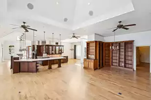 1200 Waterfront Dr, Mount Pleasant, SC 29464 - Photo 10