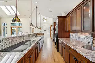 1200 Waterfront Dr, Mount Pleasant, SC 29464 - Photo 18