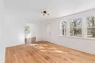 343 Howle Ave, Charleston, SC 29412 - Photo 6