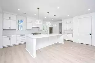 2265 Beckenham Dr, Mount Pleasant, SC 29466 - Photo 12