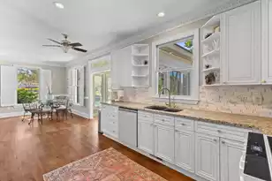 1324 Southlake Dr, Mount Pleasant, SC 29464 - Photo 14