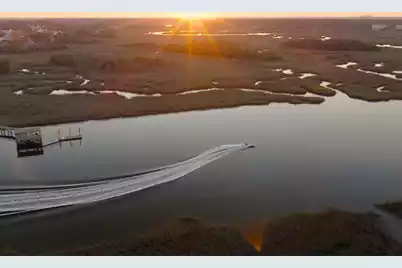 1077 Ship Builder Street, Daniel Island, SC 29492 - Photo 16