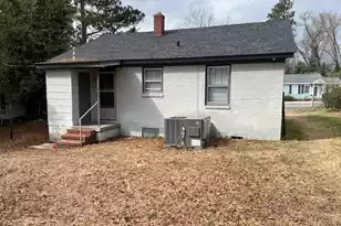 920 Berry St, Orangeburg, SC 29115 - Photo 2