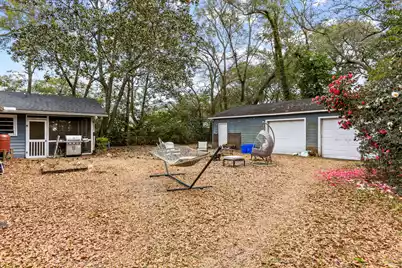 679 King Street, Mount Pleasant, SC 29464 - Photo 18