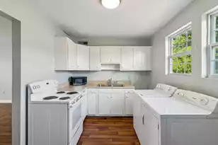 13-15 Norman St, Charleston, SC 29403 - Photo 32