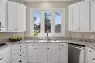 3335 Cottonfield Dr, Mount Pleasant, SC 29466 - Photo 20