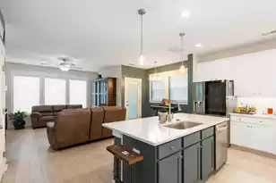 555 Blueway Ave, Summerville, SC 29486 - Photo 4