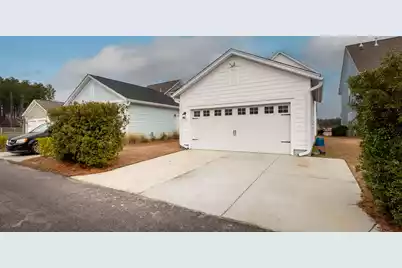 555 Blueway Avenue, Summerville, SC 29486 - Photo 32