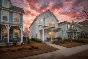 555 Blueway Ave, Summerville, SC 29486 - Photo 1