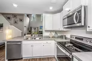 715 Hilchot Dr, Summerville, SC 29486 - Photo 8